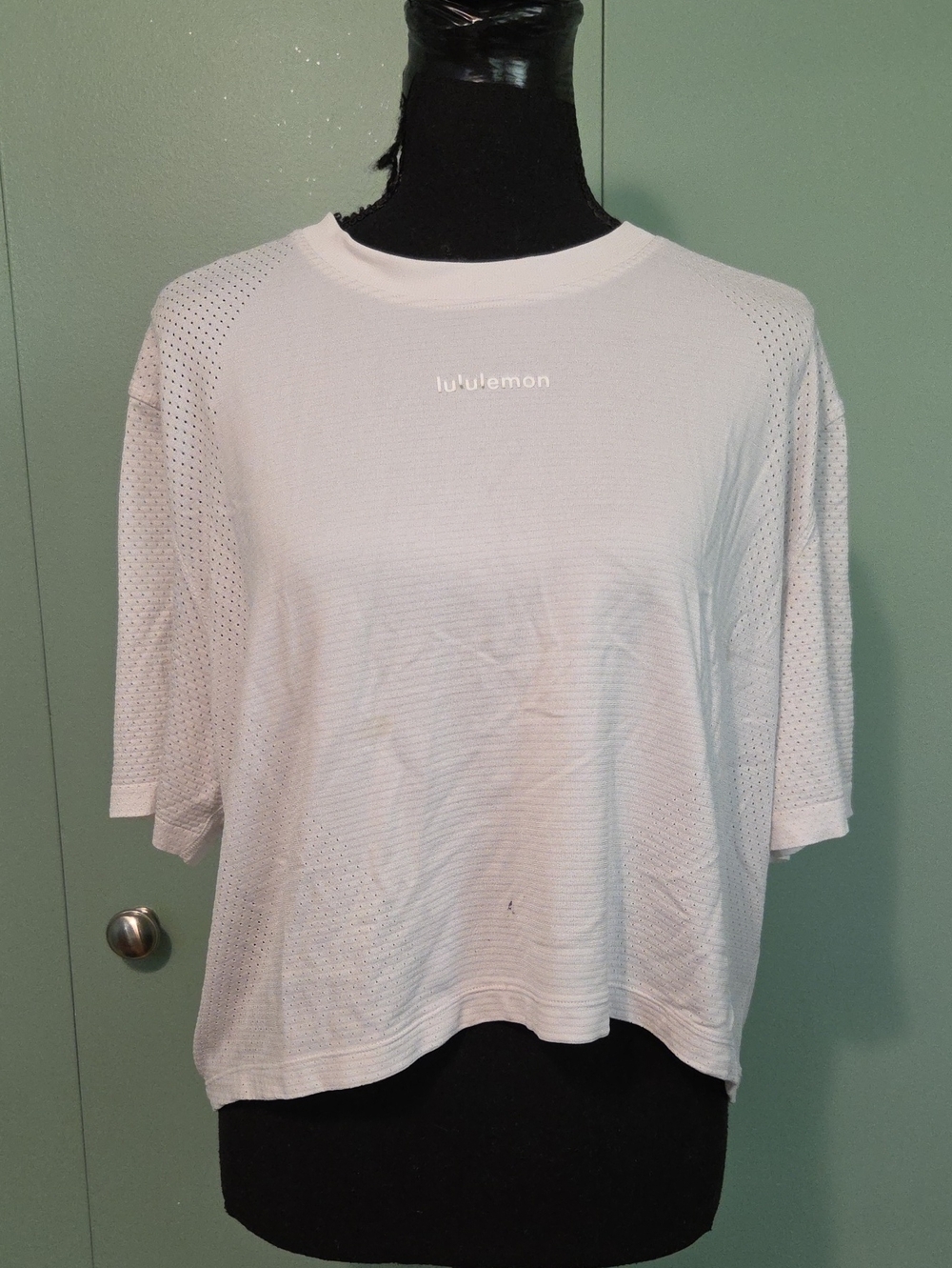 lululemon athletica White Short-Sleeve Perforated Crew Tee Size 14